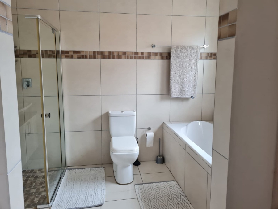 3 Bedroom Property for Sale in Pinelands Eastern Cape